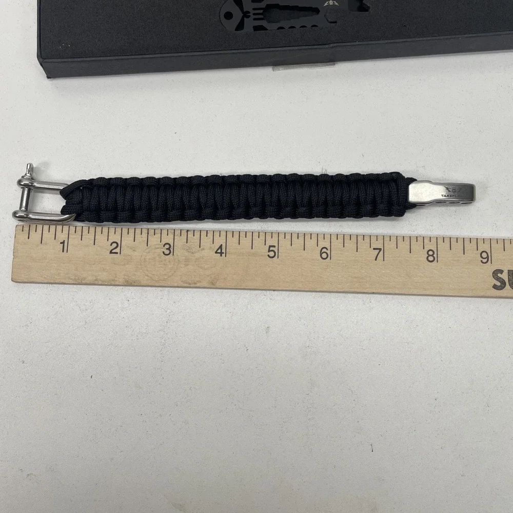 TAKEFLIGHT TACTICAL‎ Bracelet And Multitool